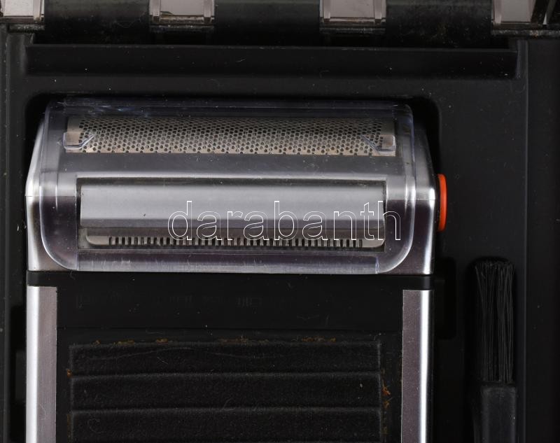 Régi villanyborotva, tartozékaival, dobozában. - Image 2