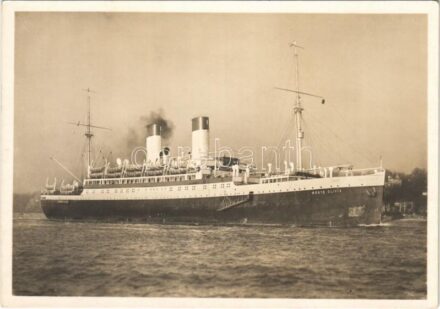 Motorschiff 'Monte Olivia' / Hamburg America Line motor ship. Originalphoto Hans Hartz