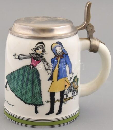 Hutschenreuther porcelán korsó, ón fedéllel, frízföldi mintával. Matricás, jelzett, hibátlan, m: 12,5 cm