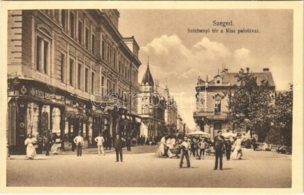 Szeged, Széchenyi tér, Kiss palota, piac, Divatáruház a kék csillaghoz, Bank és váltó üzlet, Eredeti Singer varrógépek