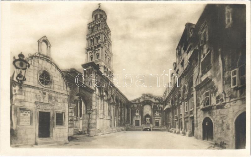 Split, Spalato; Peristil, Diokletianischen Palast / Peristylem, Diocletian's Palace. Stühler photo