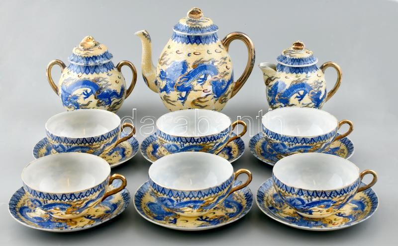 6 személyes keleti jellegű vékony porcelán teáskészlet. Jelzett. Hibátlan. Sérült dobozában. doboz mérete: 51,5x37x12 cm