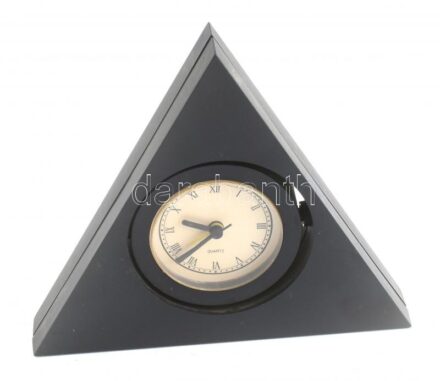 Quartz asztali óra, elemmel működik, elemcserére szorul, elem fedőlapja hiányzik, m: 18 cm