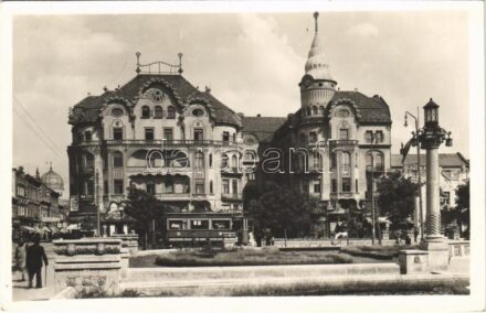 1943 Nagyvárad, Oradea; Szent László tér, villamos, patika, Royal, Herskó József, Weisz Sándorné üzlete, Hunnia nagyszálloda / square, tram, shops, hotel, pharmacy