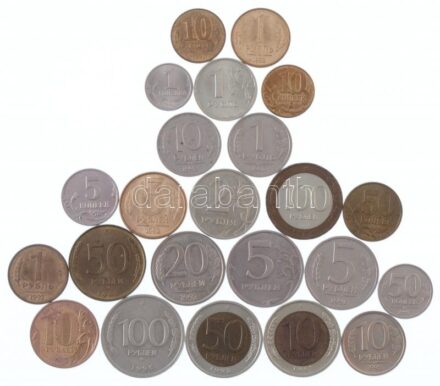 Oroszország 23db-os forgalmi összeállítás, közte 5xklf 1991-es évjáratú szovjet forgalmi érmével T:1-2 Russia 23pcs circulating coin lot, within 5xdiff Soviet circulating coin from 1991 C:UNC-XF