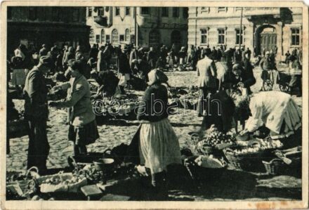 Temesvár, Timisoara; Fő tér, piac, árusok / Piata Unirii / square, market, vendors (EM)