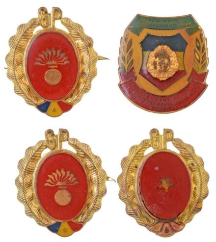 Románia 1968-1989. 'Hazafias Gárda (Gărzile Patriotice)' fegyvernemi jelvények (3x) + 'Haza védelmének előkészítésében kiemelkedő (EVIDENTIAT IN PREGATIREA PENTRU APARAREA PATRIEI)' műgyantás jelvény T:2,2- sérülések Romania