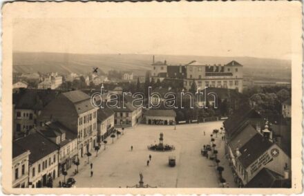 Bucovice, Námestí / square, castle, shops, pharmacy (EB)