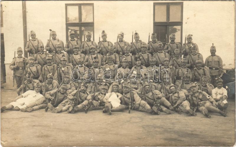 Esztergom-Tábor, gyalogos egység kiképzés, csoportkép. photo (fl)