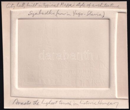 cca 1910 Szabadka városháza magyaros stílusú épületének vászonra nyomott képe, paszpartuban 10x8 cm