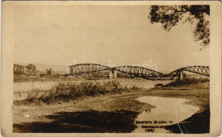 Chernivtsi, Czernowitz, Cernauti, Csernyivci (Bukovina); Zerstörte Brücke / szétlőtt híd / WWI K.u.K. military, destroyed bridge. photo (non PC) (EK)