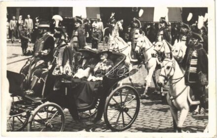 1937 Budapest, III. Viktor Emánuel olasz király és etióp császár látogatása május 19-23-ig. Horthy Miklósné Purgly Magdolna és az olasz királyné Ilona / Victor Emmanuel III of Italy visiting Budapest, Magdolna Purgly and Elena of