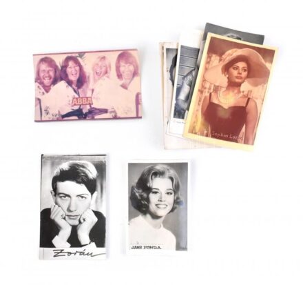 Színészeket, énekeseket ábrázoló 9 db fotó (Marilyn Monroe, Sophia Loren, Grace Kelly, zorán, Sinkovits, stb.), 9,5×6,5 cm