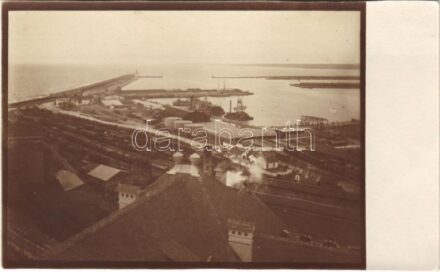 Constanta, Konstanca; port with industrial railway. photo