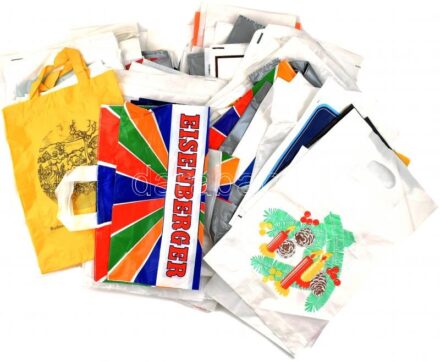 cca. 1980-1990 Svájci reklámzacskók. Több mint 100 db.