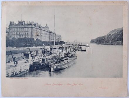 Budapest V. Ferenc József (Belgrád) rakpart, kikötő uszályokkal. Divald K. felvétele és kiadv. 61. sz. Óriás Levelező-Lap (33 x 25 cm) (Rb)