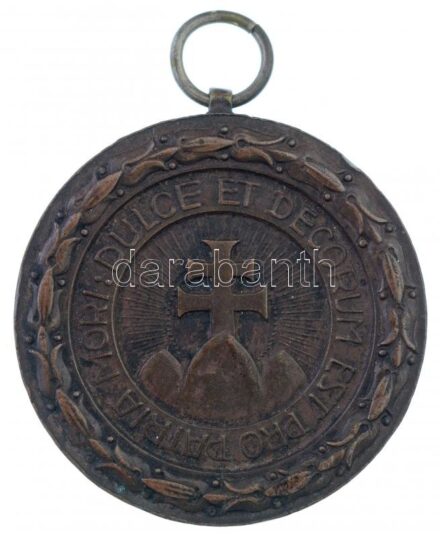 ~1930. 'Dulce et Decorum est Pro Patria Mori / Középfokú Iskolák Sportköreinek Országos Szövetsége Versenydíja' Br díjérem (36mm) T:2