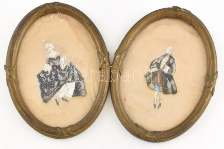 2db Antik ovális képkeret, sérült, benne selyem rokokó figurák festve. 18x13cm