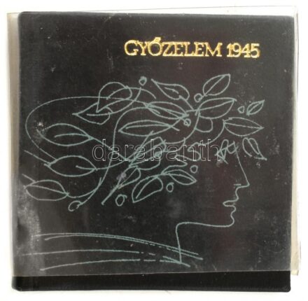 Győzelem 1945. Vál. és szerk.: Szily Ernő. Kass János illusztrációival. Bp., 1975., Kossuth. Kiadói műbőr-kötés. Számozatlan példány.