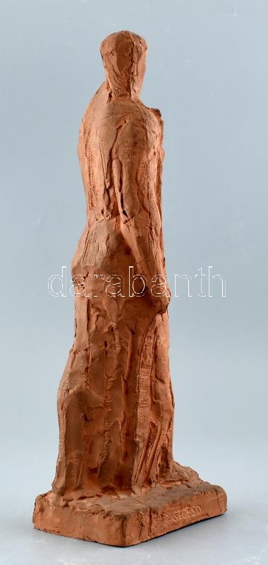 Segesdi György (1931- 2021): Proletár nő. Kézzel formázott agyag. Jelzett. Kopott. m: 44 cm - Image 3