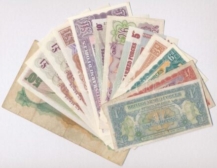 Nagy-Britannia / Katonai kiadás ~1940-1970. 13db bankjegy, közte 1943. 1P + 1946. 1Sh T:I-III Great Britain / British Armed Forces ~1940-1970. 13pcs of banknotes, with 1943. 1 Pound + 1946. 1 Shilling C:UNC-F