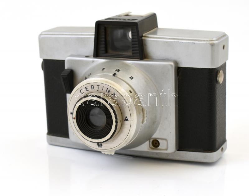 Certo Cerina 6x6-os fényképezőgép, kissé kopottas állapotban