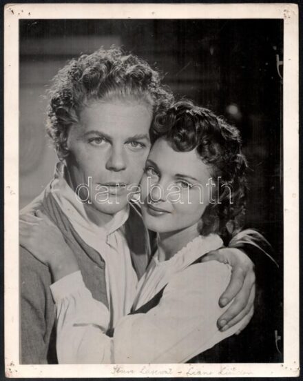 Lasse-Maja 1941 c. film fotója Pecséttel jelzett, rajzszög nyomokkal a szélén. 24x31 cm