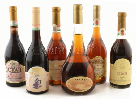 1988 Oremus 4 puttonyos tokaji aszú. Bontalan palack különleges desszertbor, díszdobozban.