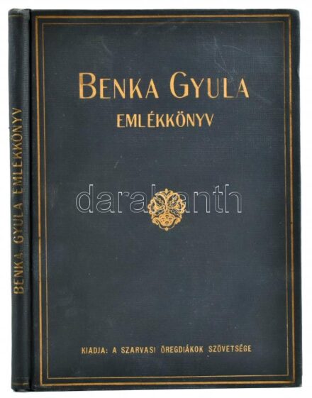 Benka Gyula emlékkönyv. A szarvasi evangélikus főgimnázium volt tanára és igazgatója 1838-1923. Bp., 1928, Szarvasi Öregdiákok Szövetsége (Általános Nyomda, Könyv- és Lapkiadó Rt.), 136 p. Fekete-fehér fotókkal illusztrálva.
