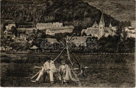 Trencsénteplic, Trencianske Teplice; fürdő, gyerekek faépítményen / spa, children on a wooden construction