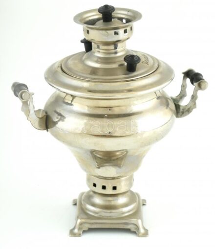 Mini szovjet szamovár, jelzett, kopott, m: 13,5 cm