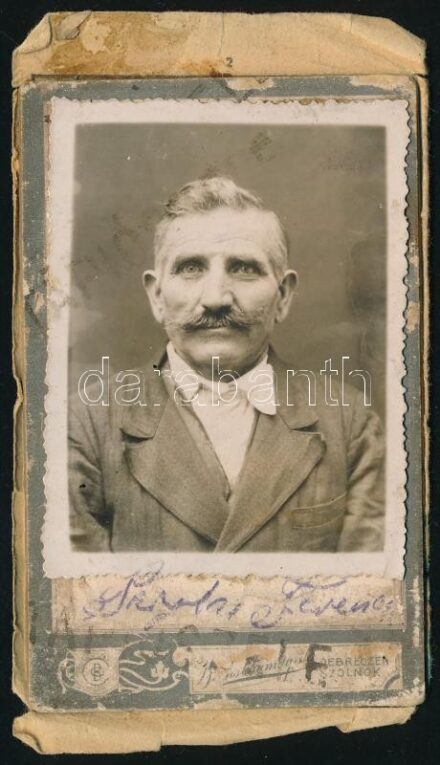 cca 1900-1920 MÁV fényképes munkásigazolvány hetijegy váltására, kissé sérült