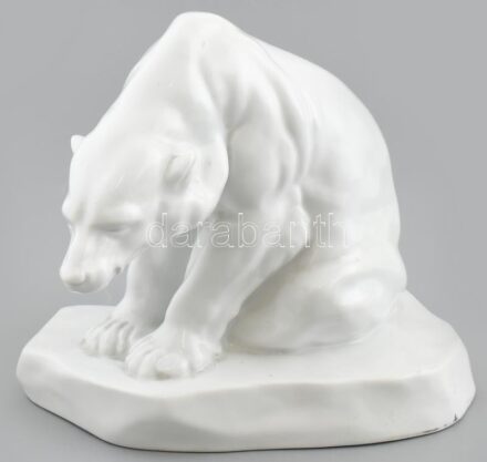 Herendi nagy méretű jegesmedve szobor. Jelzett (Markup Béla 1927), Kézzel festett, jelzett, hibátlan, m:19, h:21 cm
