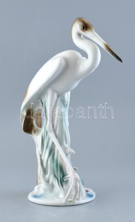 Lux nagyméretű porcelán gólya, kézzel festett, jelzett, kopásnyomokkal, gyári mázhibákkal, m: 39 cm