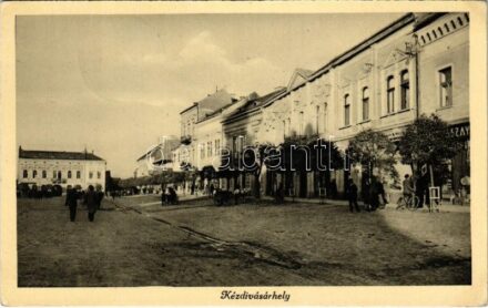 Kézdivásárhely, Targu Secuiesc; Fő tér, üzletek / main square, shops