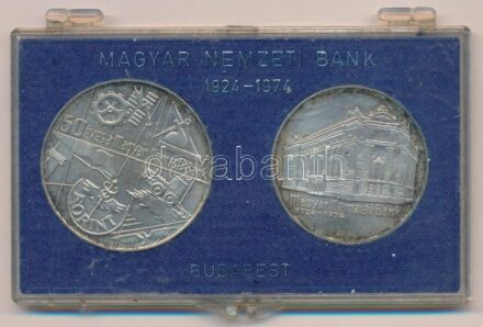 1974. 50Ft Ag '50 éves a Magyar Nemzeti Bank' + 100Ft Ag '50 éves a Magyar Nemzeti Bank' eredeti, sérült 'MNB' műanyag tokban T:BU patina Adamo EM44, EM45
