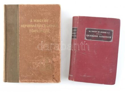 A magyar református egyház története. Szerk.: Bíró Sándor, Szilágyi István. Bp., 1949, Kossuth. Fekete-fehér képekkel illusztrálva. Kiadói aranyozott félvászon-kötés, kopott borítóval, laza kötéssel, néhány kissé foltos