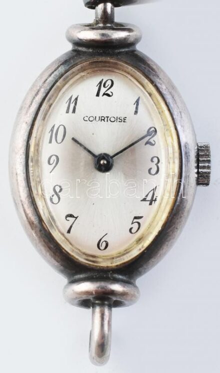 Courtoise karpereces d:5,5cm női karóra, mechanikus szerkezettel, működik, kopott, d: 18mm