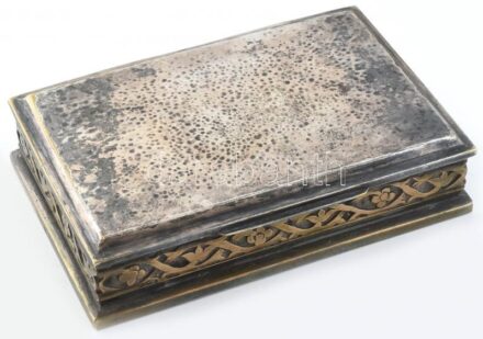 Ezüstözött alpakka doboz, belsejében felirat, jelzett, kopott, 14x9x3cm
