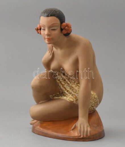 Donáth László: Art Deco lány, színes mázakkal festett kerámia, jelzett, kopott, sérült, m:32cm