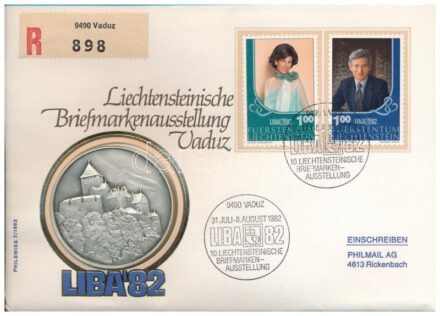 Liechtenstein 1982. '10. liechtensteini bélyegkiállítás Vaduzban' ezüstpatinázott fém emlékérem felbélyegzett borítékon, alkalmi bélyegzéssel T:1 Liechtenstein 1982. '10. Liechtensteinische Briefmarken Ausstellung, Vaduz' silver