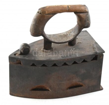 Régi szenes vasaló rozsdás állapotban 21x10x22 cm