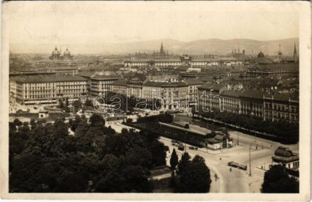 Wien, Vienna, Bécs; Ausblick v. d. Karlskirche