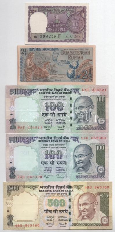 5db vegyes Indiai és Indonéz bankjegy tétel, közte Indonézia 1961. 2 1/2R 'BOT 001738' T:I--III közte folt, tűzőgép lyukak, firka 5pcs of mixed Indian and Indonesian banknote lot, in it Indonesia 1961. 2 1/2 Rupiah 'BOT 001738' C:AU-F in