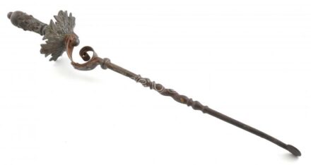 Tűzpiszkáló. Bronz, gazdagon díszített 60 cm
