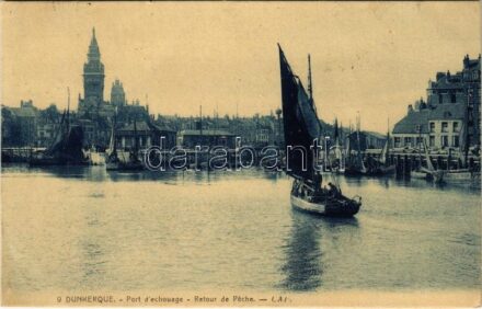 Dunkerque, Port d'echouage, Retour de Peche / port, return from fishing (EK)
