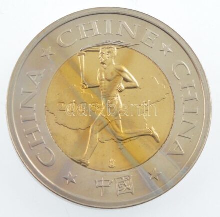 Kína 2008. 'Olimpiai fáklya' kétoldalas emlékérem (35mm) T:1 (eredetileg PP) China 2008. 'Olympic flame' two-sided medallion (35mm) C:UNC (originally PP)