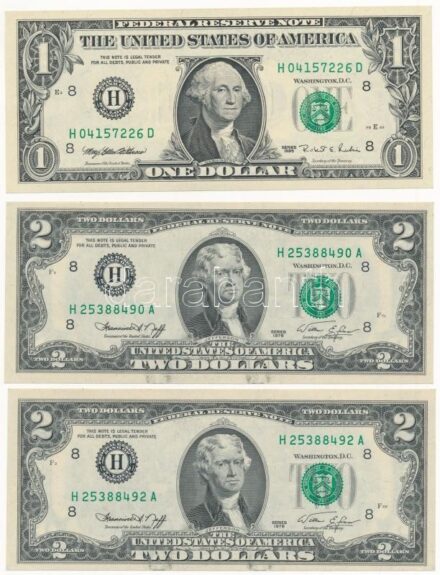 Amerikai Egyesült Államok 1974-1977. (1976) 2$ 'Francine Irving Neff - William E. Simon' (2x) egyugrású sorszámokkal + 1995-1999. (1995) 1$ 'Federal Reserve Note' 'Mary Ellen Withrow - Robert E. Rubin' T:I USA 1974-1977. (1976) 2 Dollars