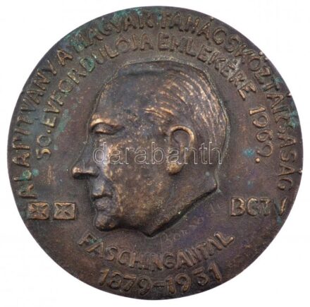 Borsodi Bindász Dezső (1903-1979) 1969. 'Fasching Antal-díj' egyoldalas Br díjplakett 'Fasching Antal 1879-1931 / Alapítvány a Magyar Tanácsköztársaság 50. évfordulója emlékére 1969.' (100mm) T:2 patina