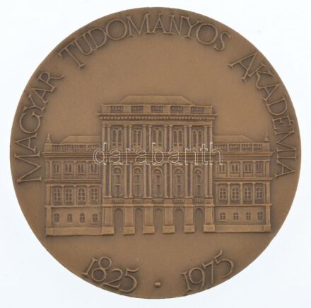 Csíkszentmihályi Róbert (1940-2021) 1975. 'A Magyar Tudományos Akadémia 150. évfordulója / Széchenyi István' kétoldalas bronz emlékérem, dísztokban (70mm) T:1
